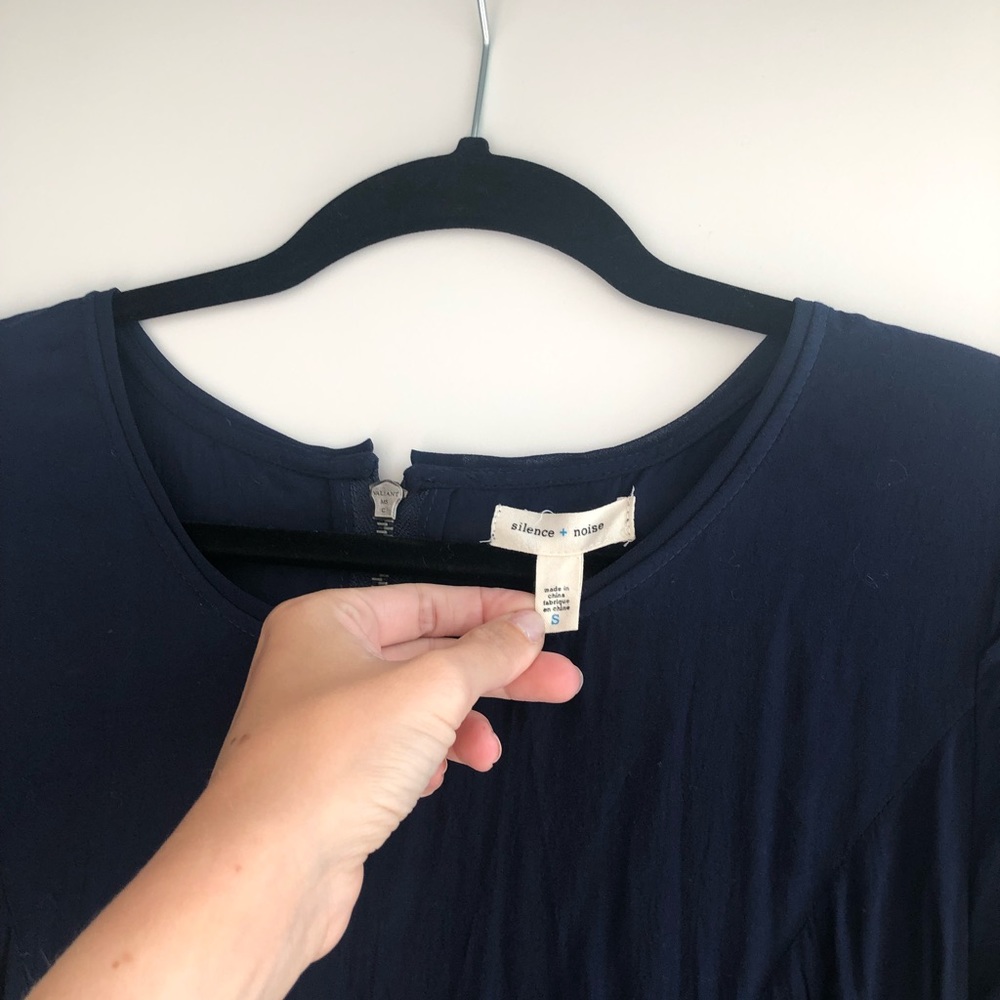 UO NAVY DRESS - Picture 2 of 3
